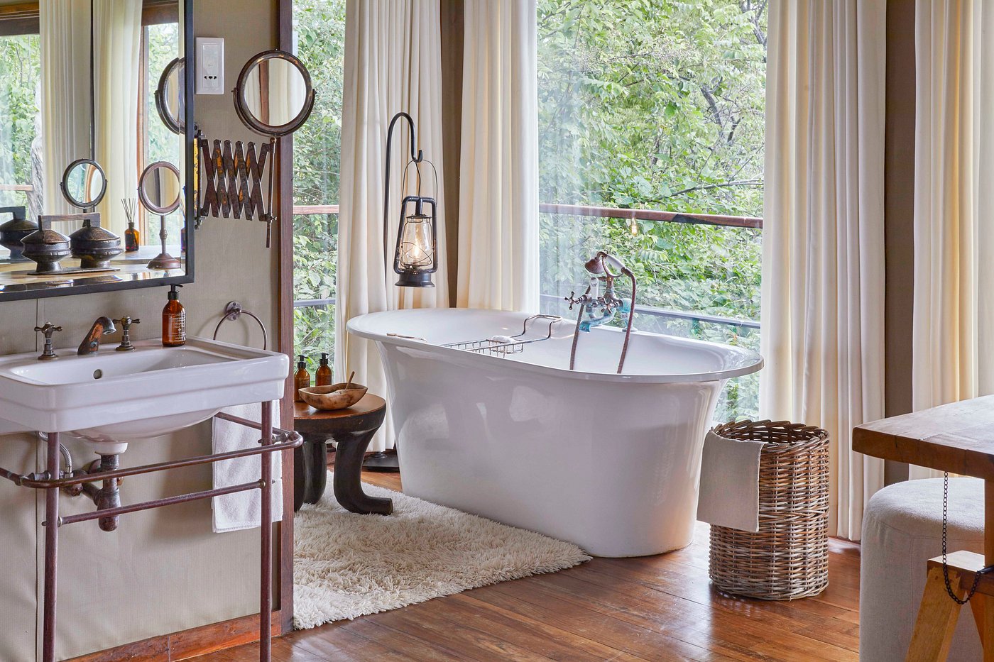 deep-soaking-bathtub