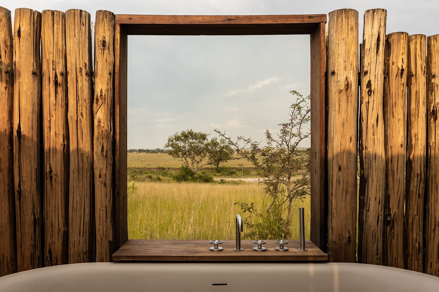 view-from-outdoor-bathtub