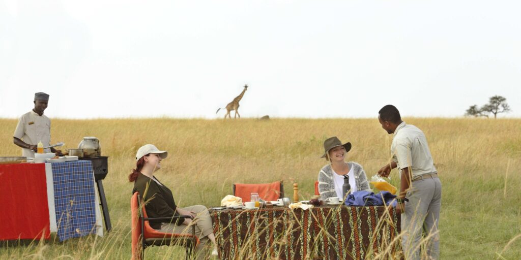 olakira bush breakfast with chef cooking out in the serengeti